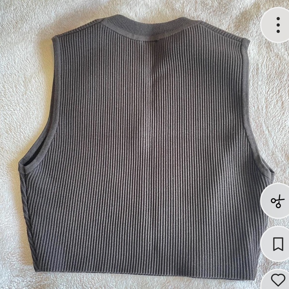 YoungLA Charcoal Ribbed Crop Top